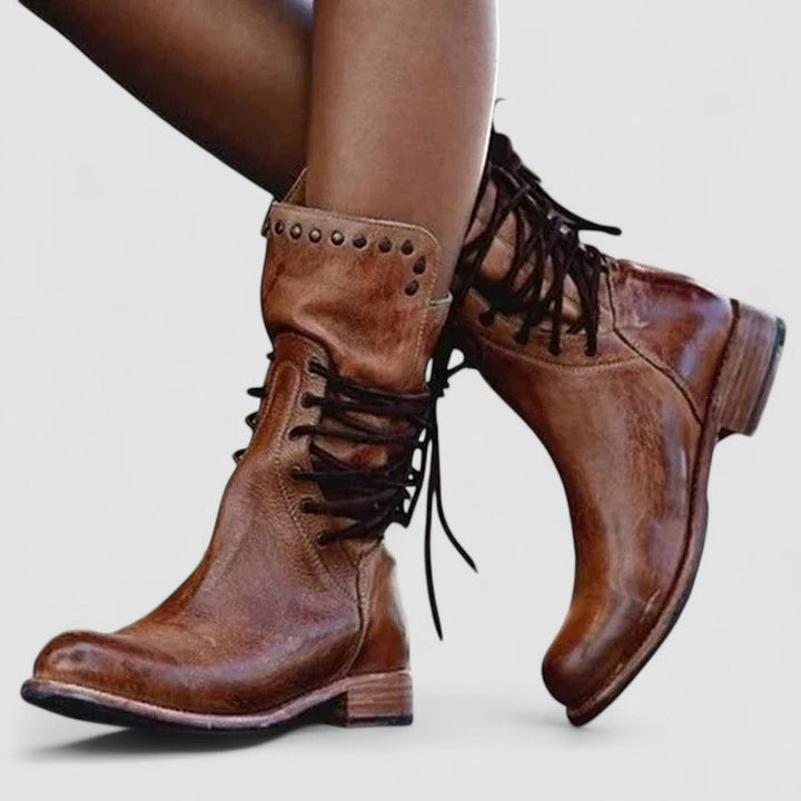 Mae | Bottines à lacets cloutées