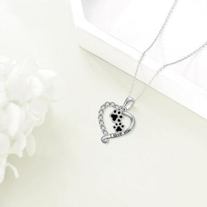 Heart-shaped Pendant Paw Necklace