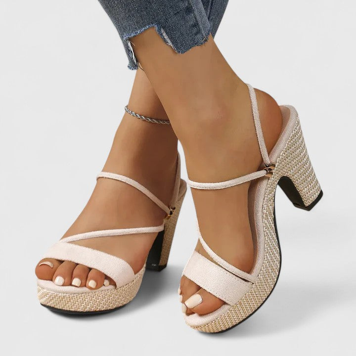 Lorienna | Talons Sophistiqués