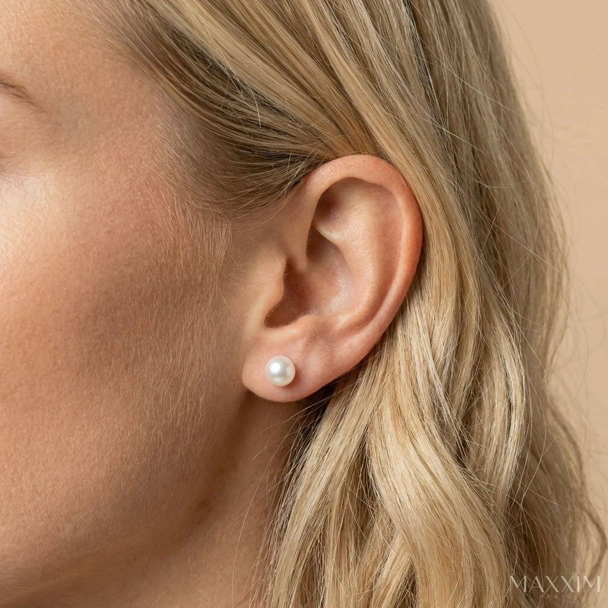 FIONA STUDS