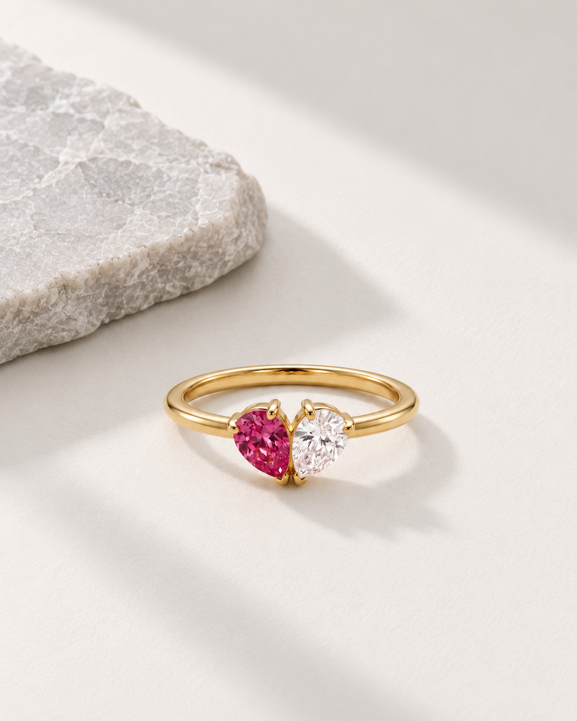 LIVIA RING