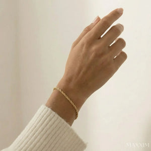 ROBYN ARMBAND