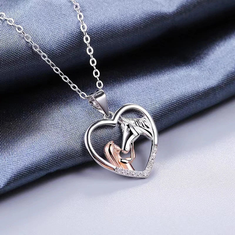 Collier cœur en zircon pour fille avec cheval