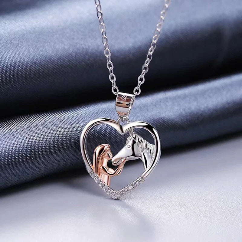 Collier cœur en zircon pour fille avec cheval