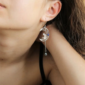 Moonlight Cat Earrings – Vintage Crescent Design with Lapis Lazuli Gemstone