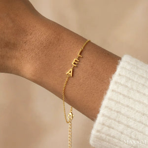 SIDEWAYS ARMBAND