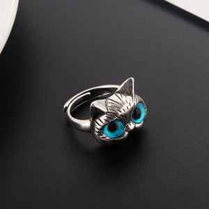 Blue-Eyed Cat Ring – Playful Vintage Silver Animal Ring for Cat Lovers