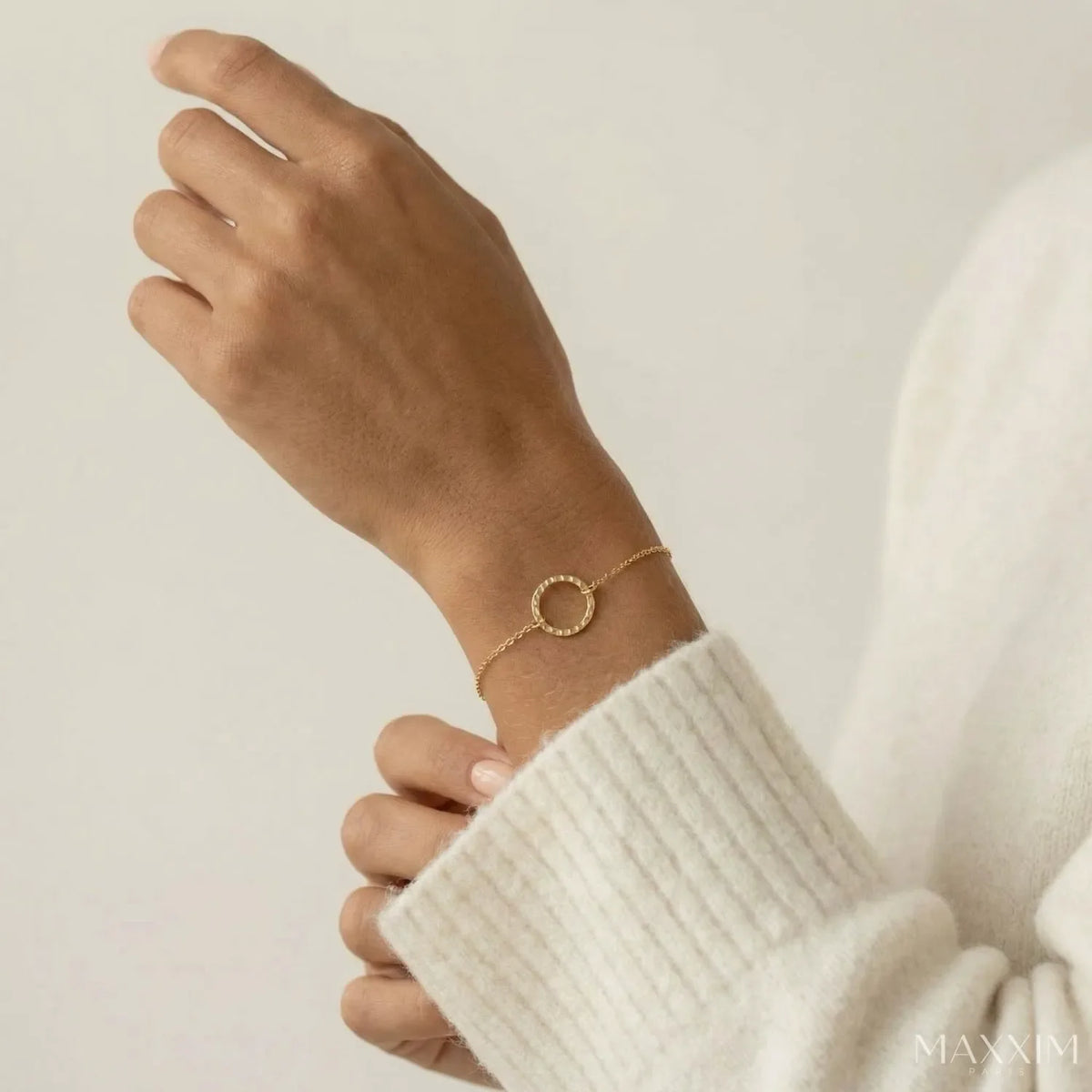 TAYLOR ARMBAND