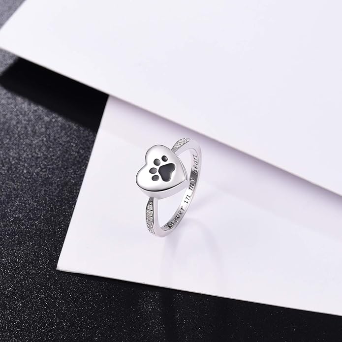 Bague urne avec empreinte de patte et cœur – Bijou funéraire pour animal de compagnie